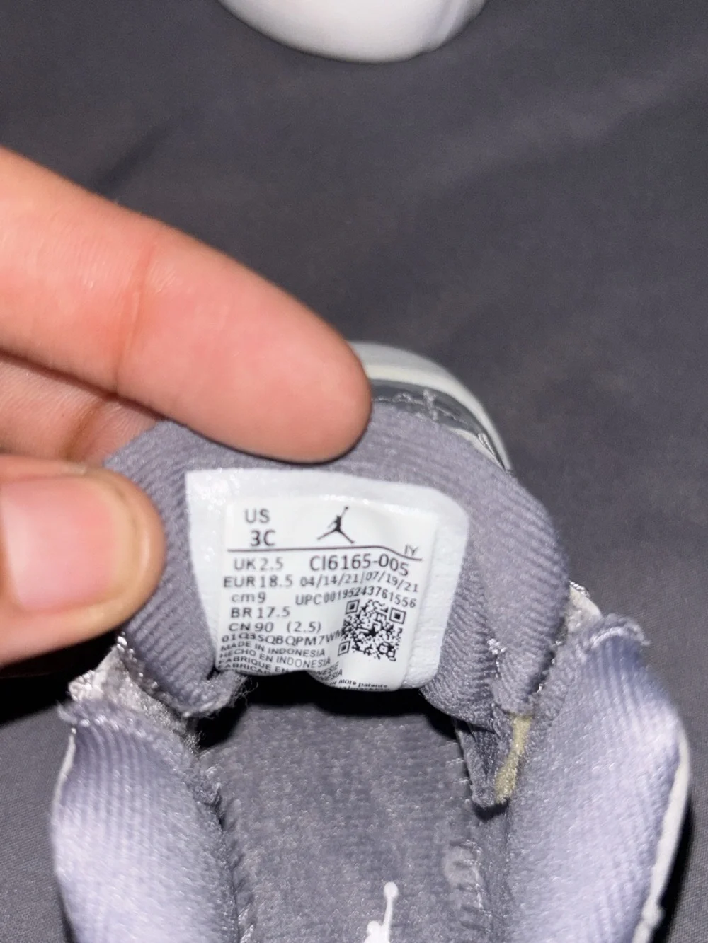 Jordan Toddler Grey and White Slip-On Sneakers